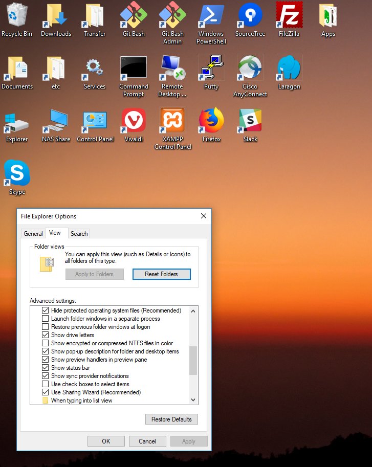 Windows 10 All my desktop icons have green ticks against them Solar